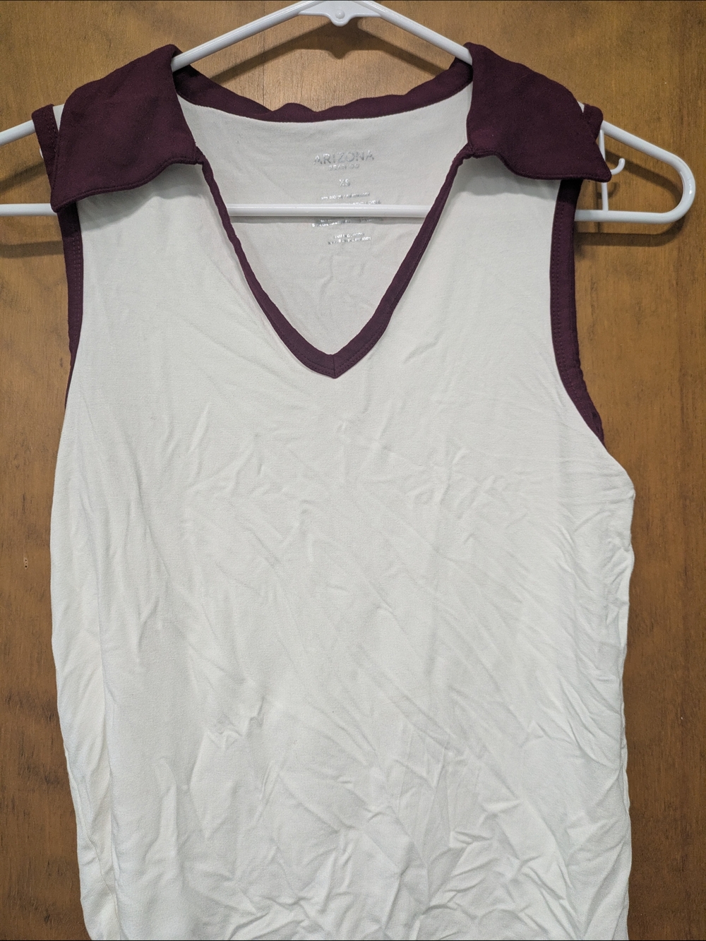 Arizona Jean Company White Tank Top with Plum Collar Trim